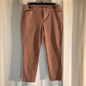 Mid/high rise Pixie ankle pants